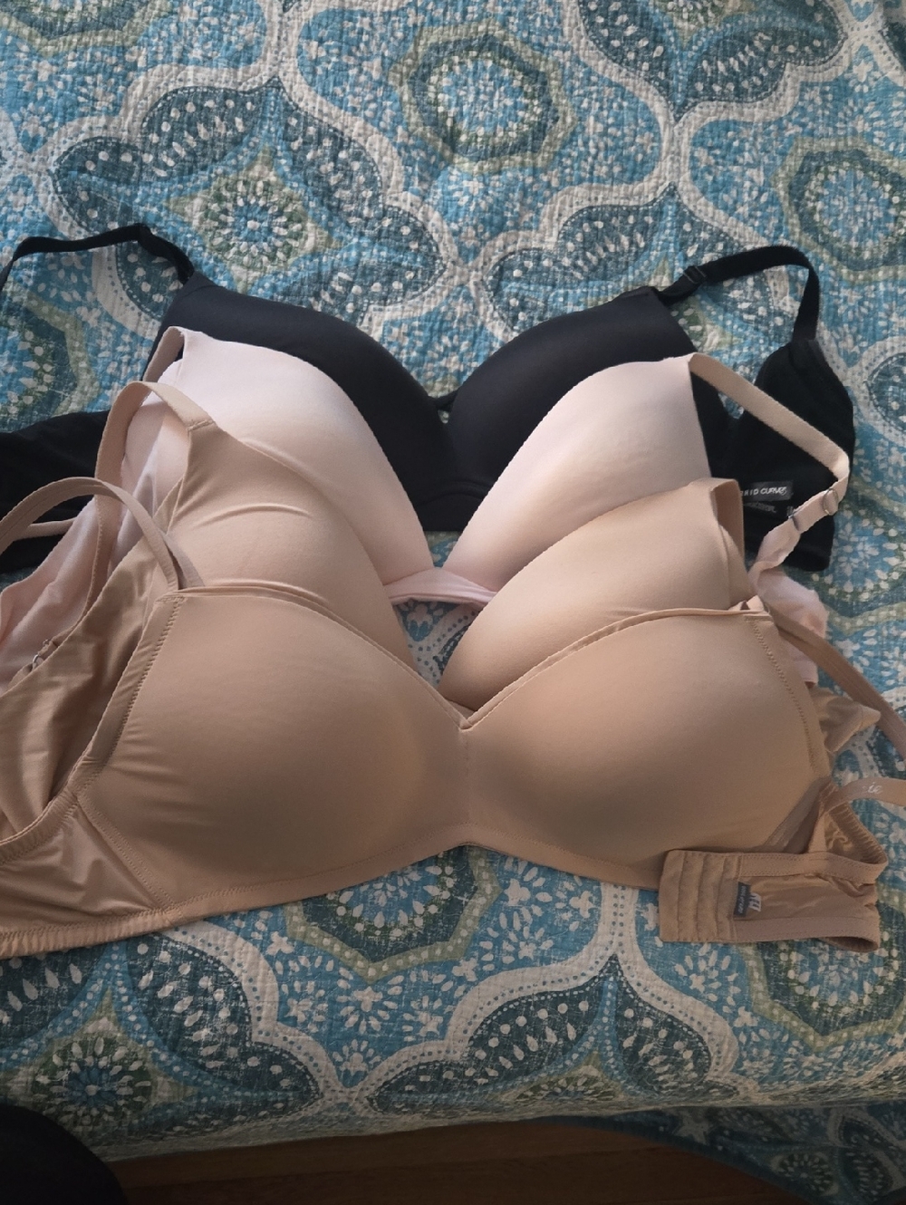 Aerie & Torrid Smooth Wireless bra Set - Black & Nude